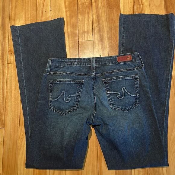 AG Adriano Goldschmied the Club medium wash flared 5-pocket jeans. Size 27R - Picture 5 of 8